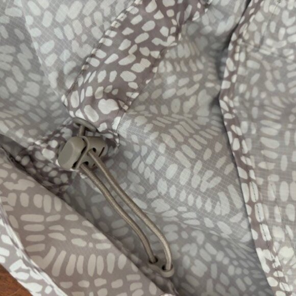 M&S Lightweight Packable Rain or Wind Jacket - Picture 10 of 12